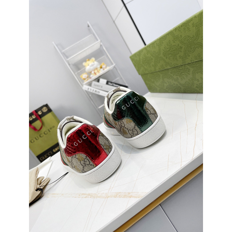 g*u*i ace S*p*e bees sneaker