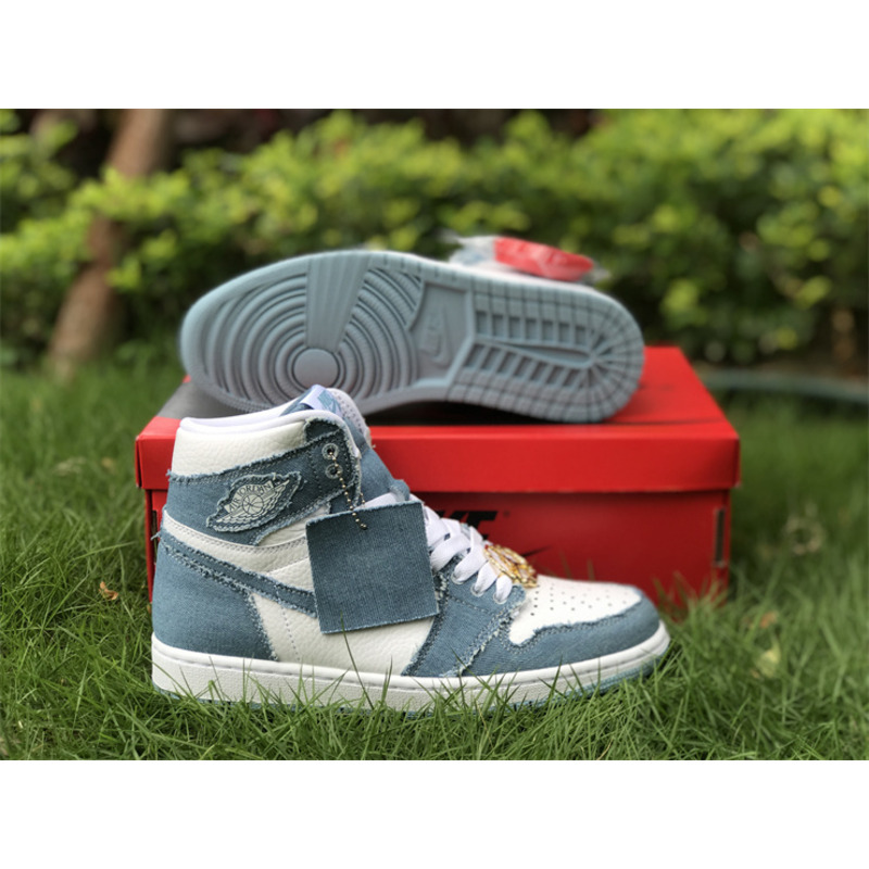 Nike Jordan Air Jordan 1 High OG Denim denim blue denim gold buckle high-top sneakers