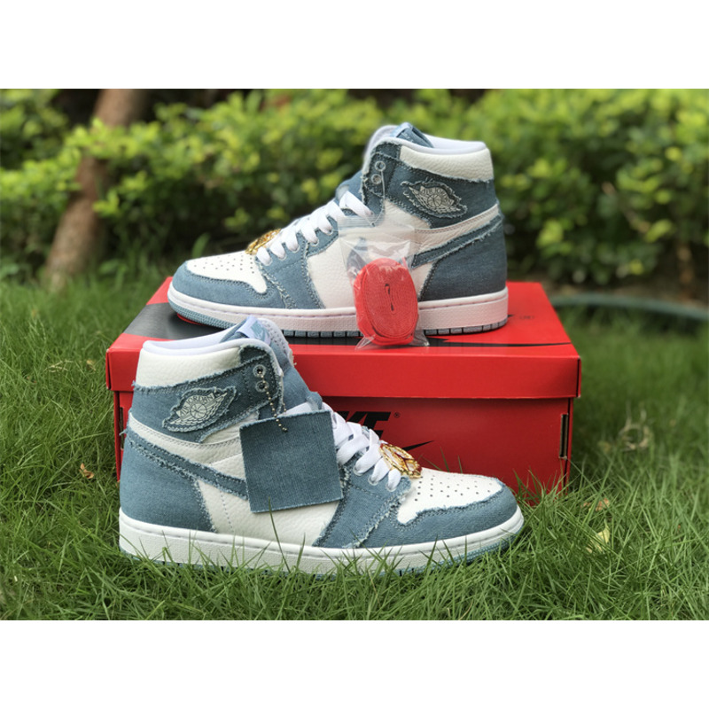 Nike Jordan Air Jordan 1 High OG Denim denim blue denim gold buckle high-top sneakers