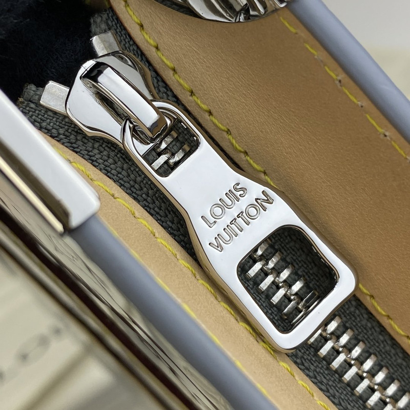 l**is V*t*n trunk pouch monogram mirror coated canvas