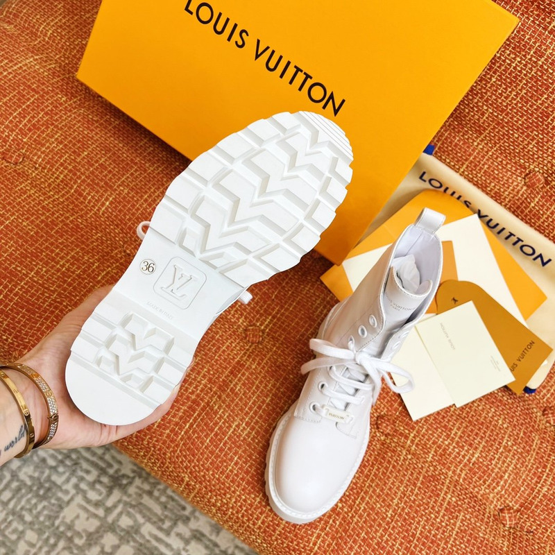 l**is V*t*n territory flat boots white