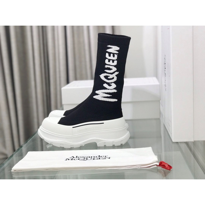 Alexander Mcqueen Graffiti Knitted Tread Slick Boots Black