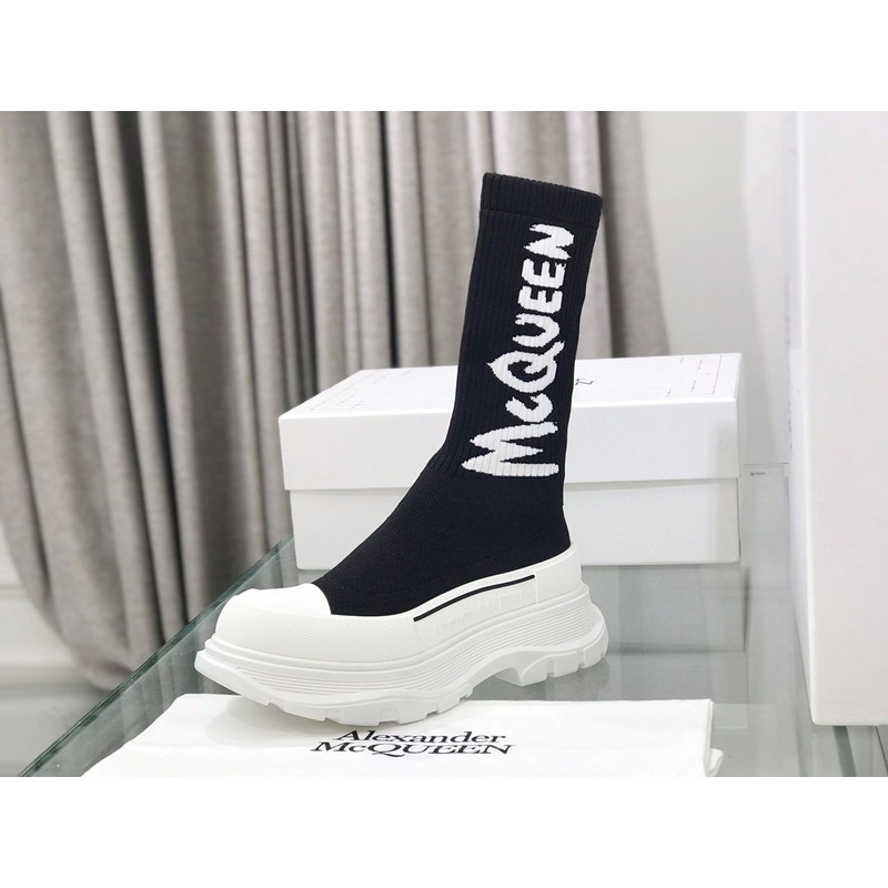 Alexander Mcqueen Graffiti Knitted Tread Slick Boots Black