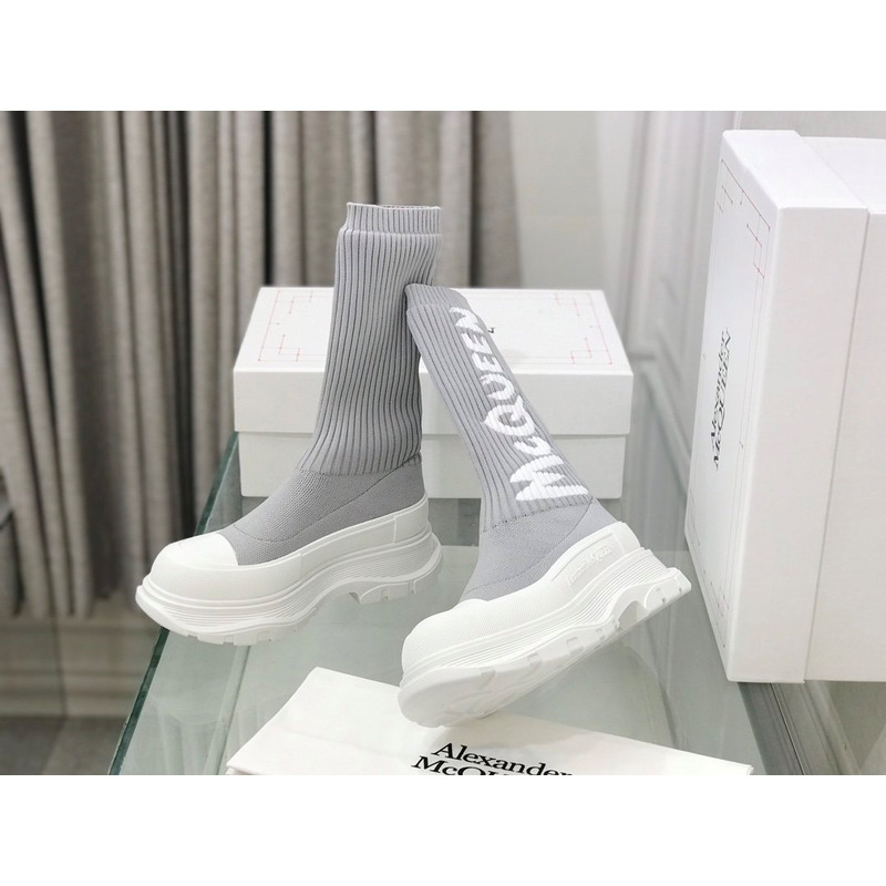 Alexander Mcqueen Graffiti Knitted Tread Slick Boots Grey