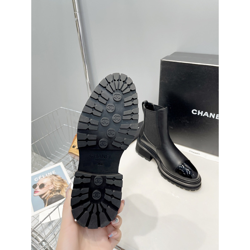 Ch*el plain elegant style logo boots black