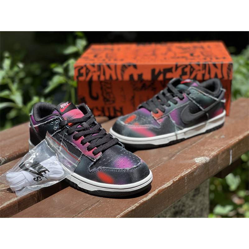 Nike Dunk Low Graffiti Sneakers