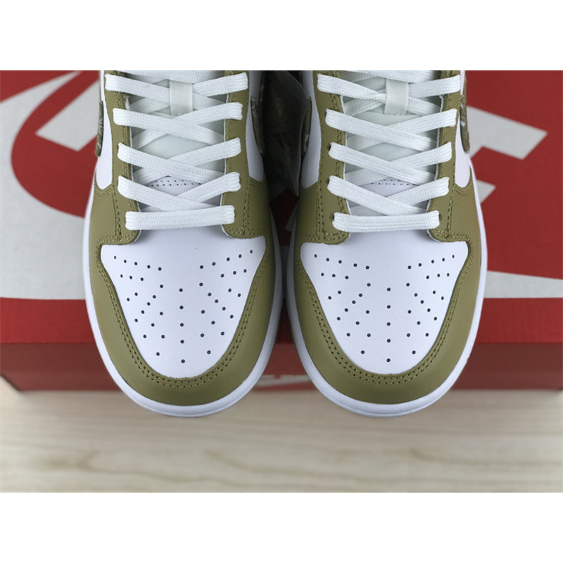 Nike Dunk Low Essential "Paisley" sneakers in White and Barley