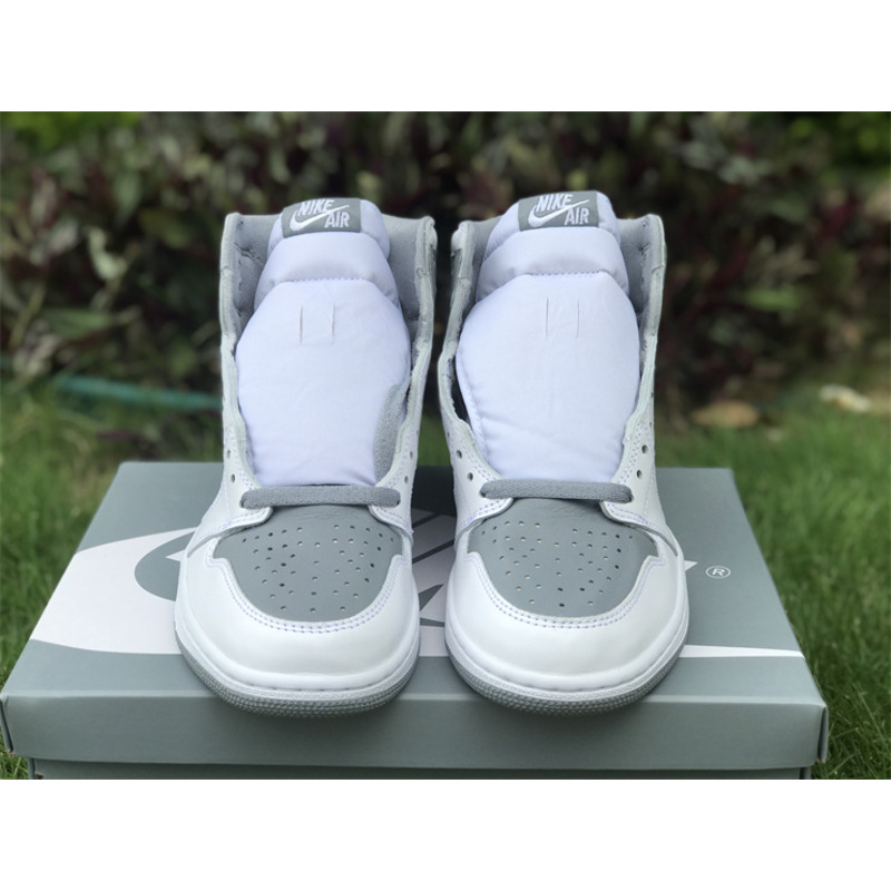 Air Jordan 1 Retro High OG “Stealth”