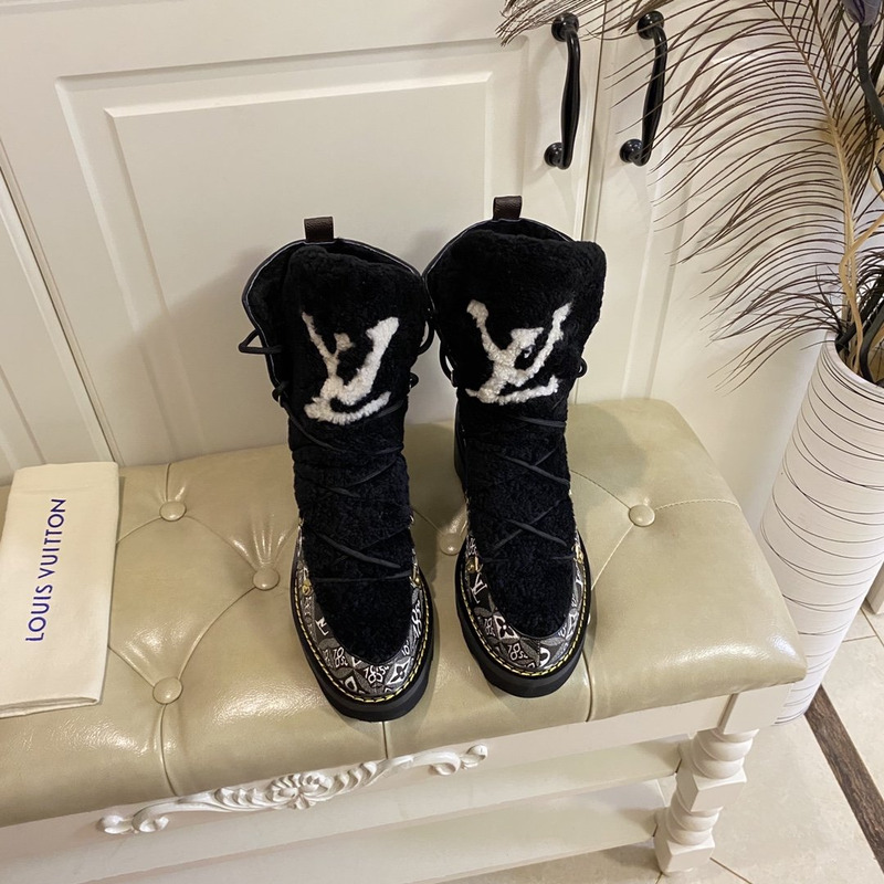 l**is V*t*n 2020 beaubourg ankle boots