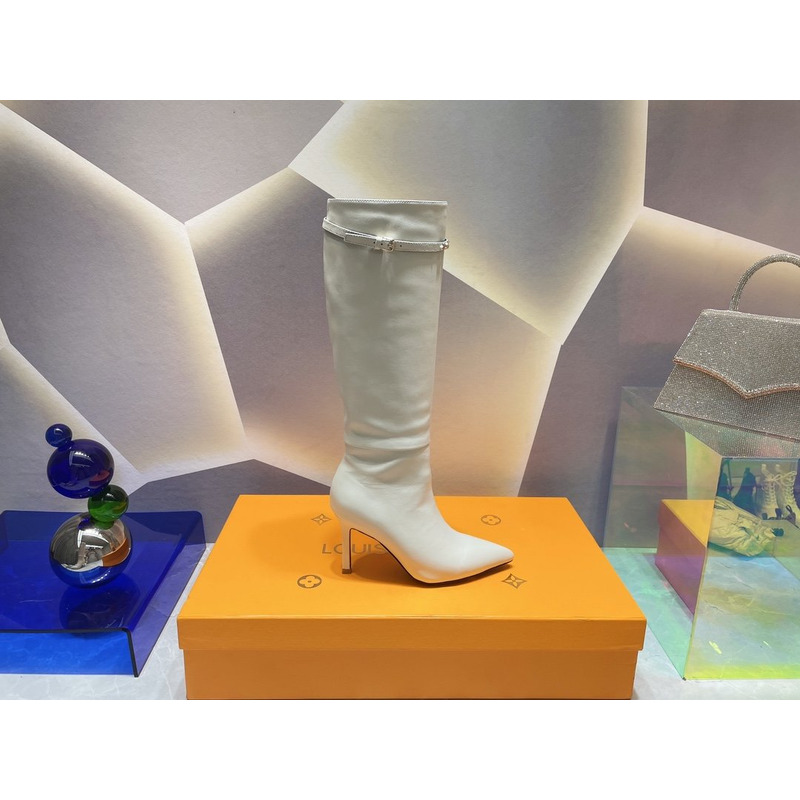 l**is V*t*n women’s signature high boots white