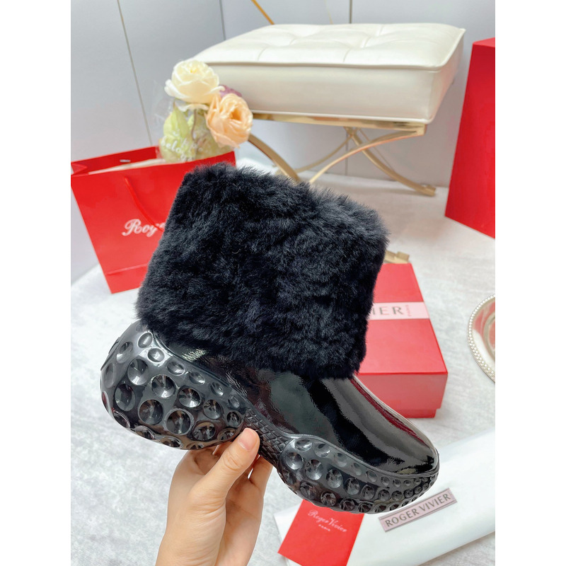 Roger Vivier Run Light Fur Ankle Boots in Black