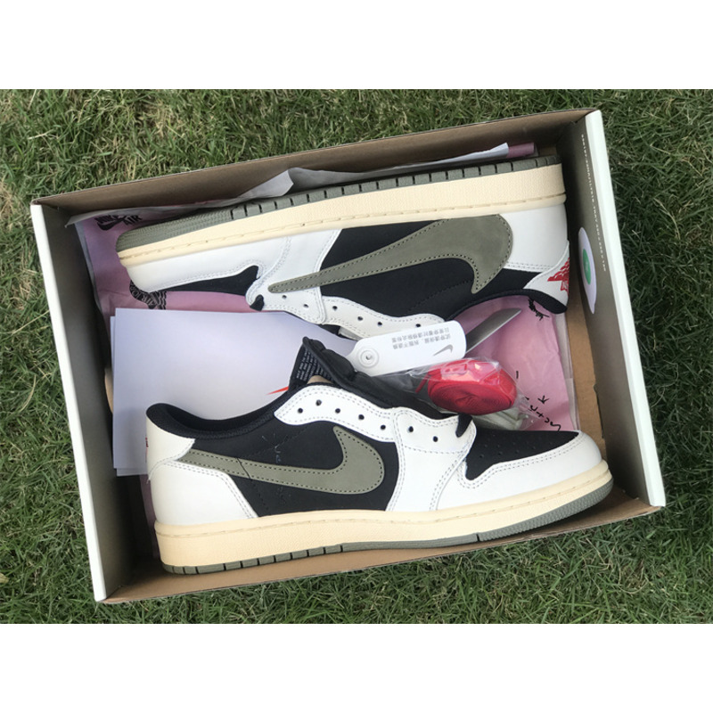 Jordan Travis Scott x Air Jordan 1 Low in Black&Grey