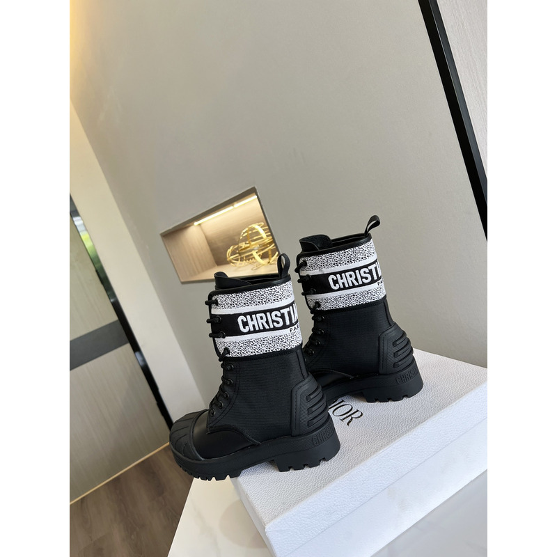 D*or d-major ankle boot black and white