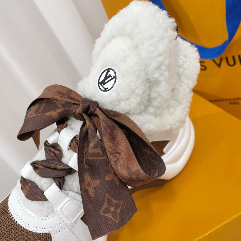 l**is V*t*n archlight sneakers brown