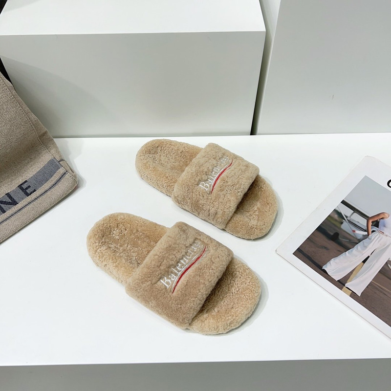 Ba*len*cia*ga logo-embroidered faux shearling slides beige