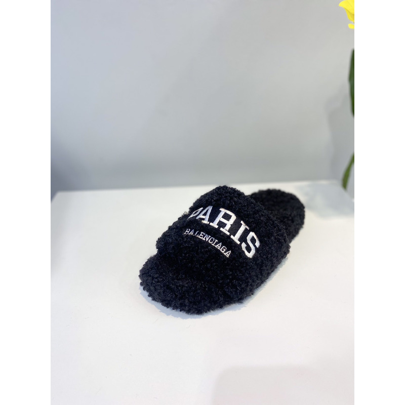 Ba*len*cia*ga logo-embroidered paris faux slides black
