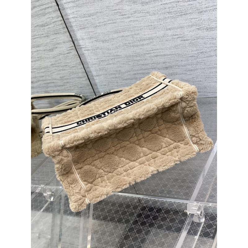 D*or small book tote bag cannage shearling latte