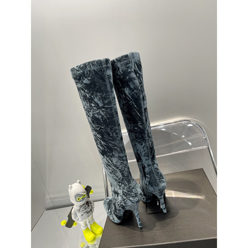 Saint Laurent Talia Boots In Velvet Blue