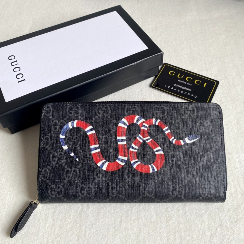 g*u*i coral snake pattern gg S*p*e canvas wallet