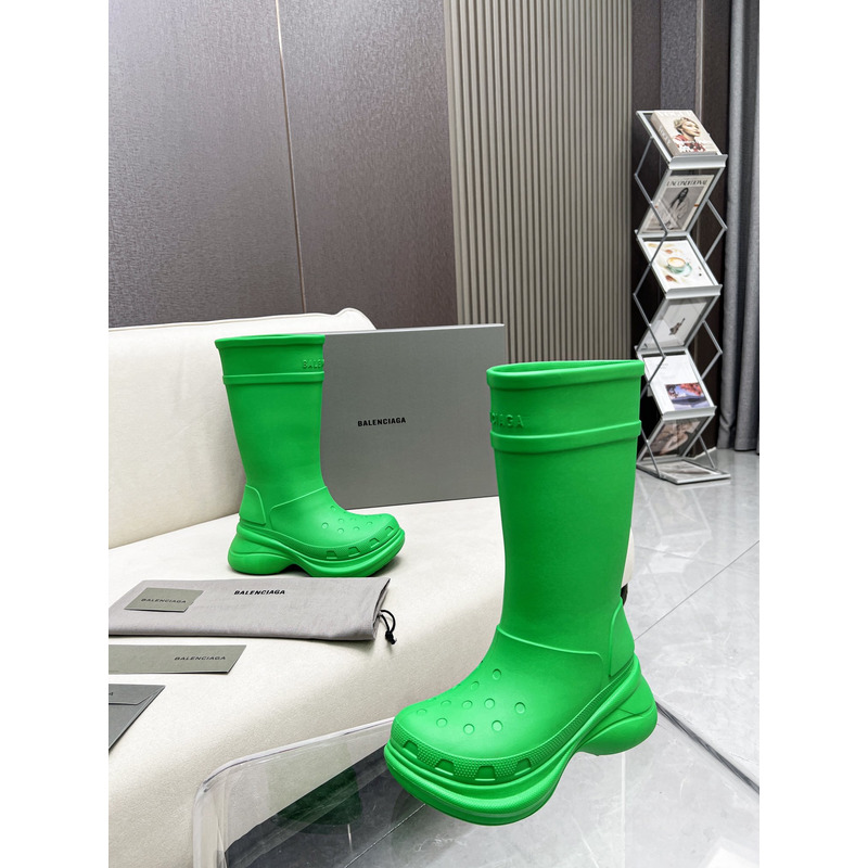 ba*len*cia*ga x Cr*0*s rubber boot green