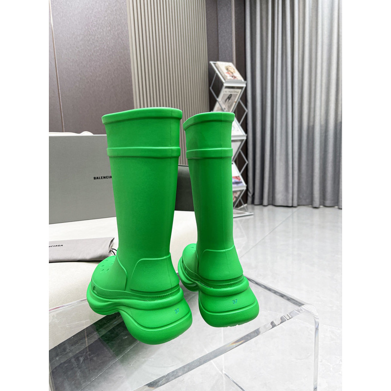 ba*len*cia*ga x Cr*0*s rubber boot green