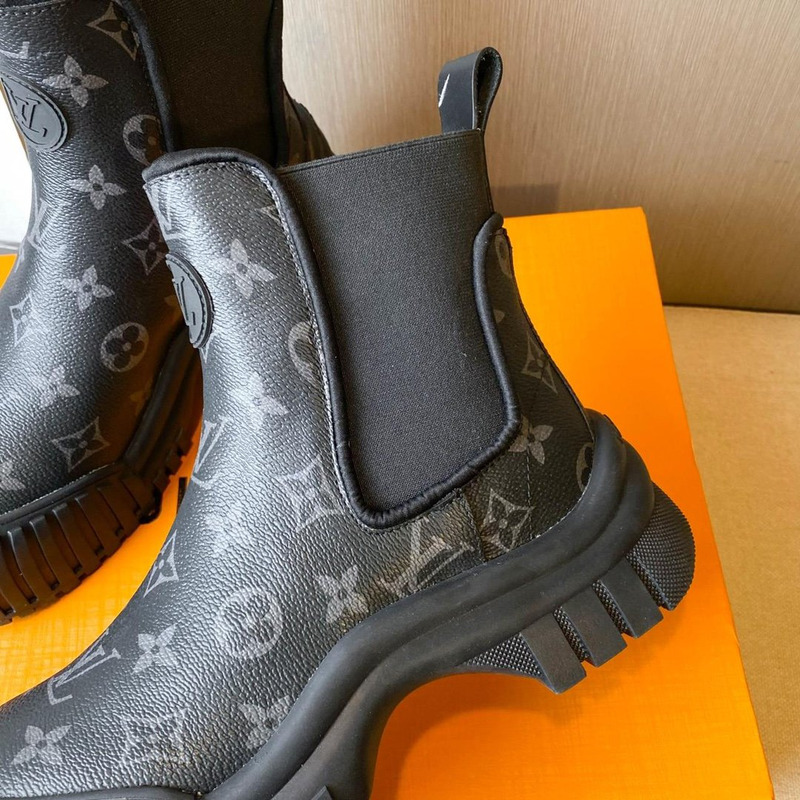 l**is V*t*n ruby monogram ankle boots black