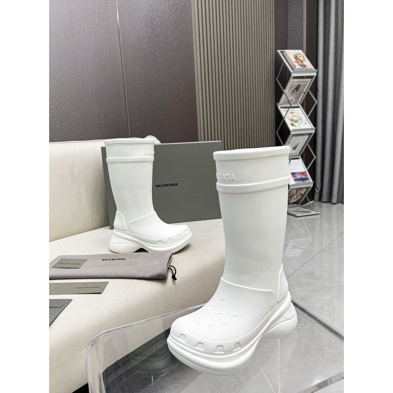 ba*len*cia*ga x Cr*0*s rubber boot white