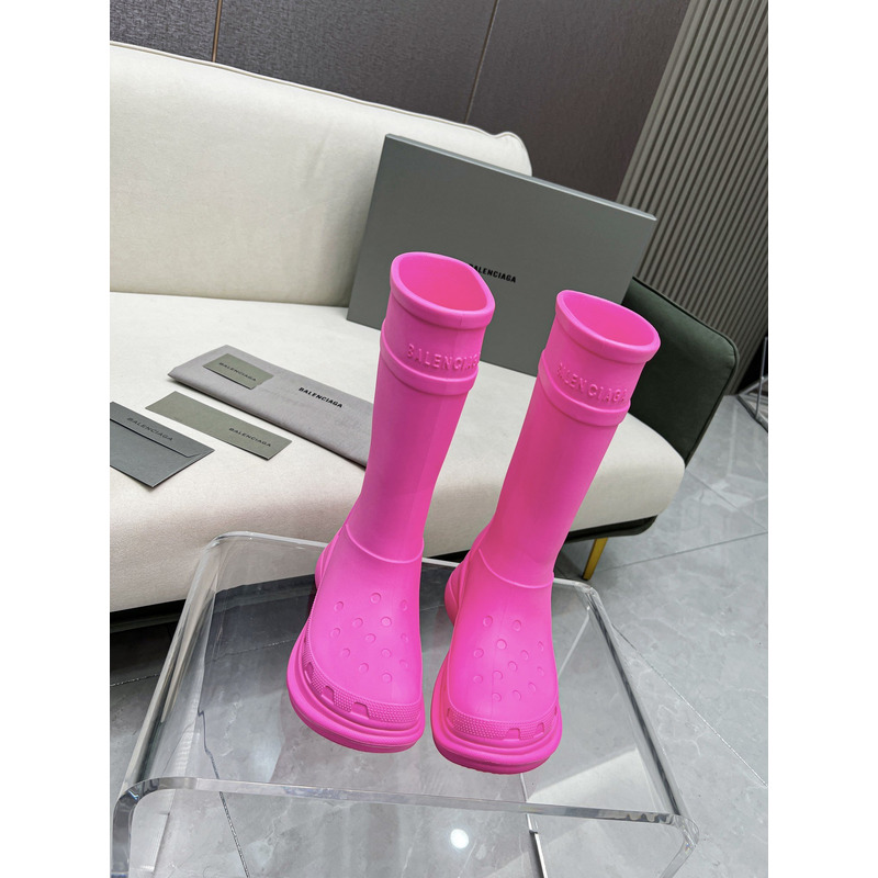 ba*len*cia*ga x Cr*0*s rubber boot fuchsia