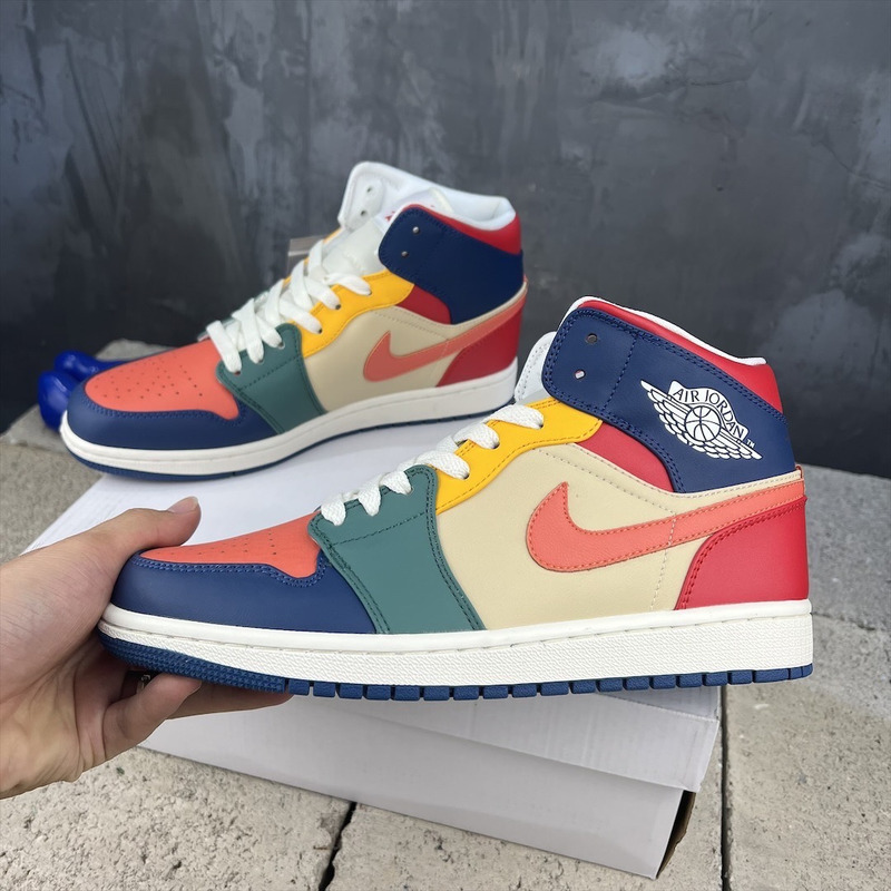 Jordan 1 Mid SE Multi-color Sneaker