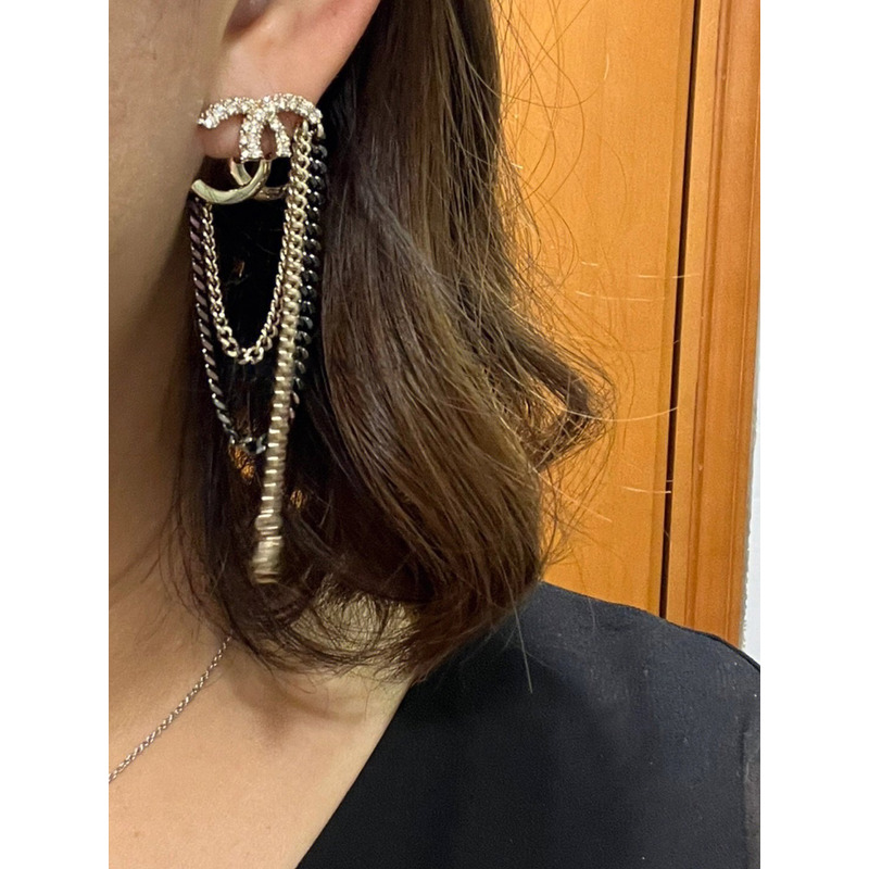 ch*el cc Di*m*nd tassel earring