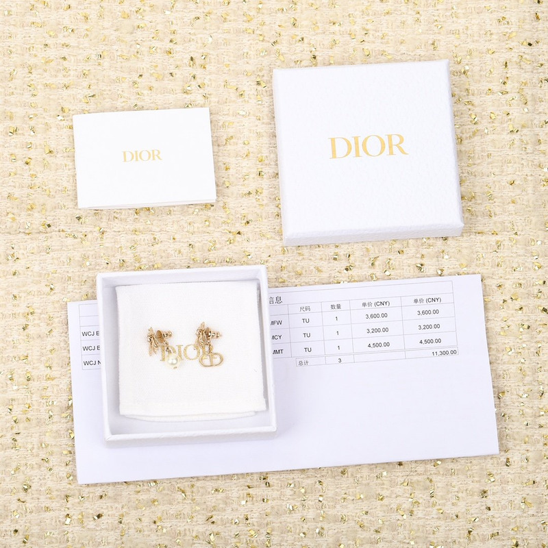 D*or bee pearl cd rose gold stud