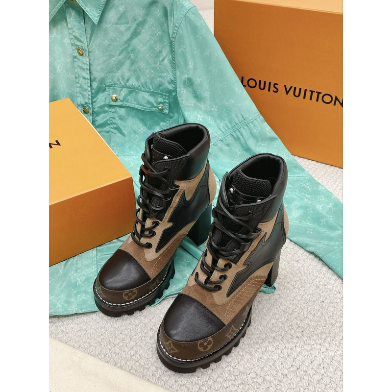 l**is V*t*n laureate monogram boots