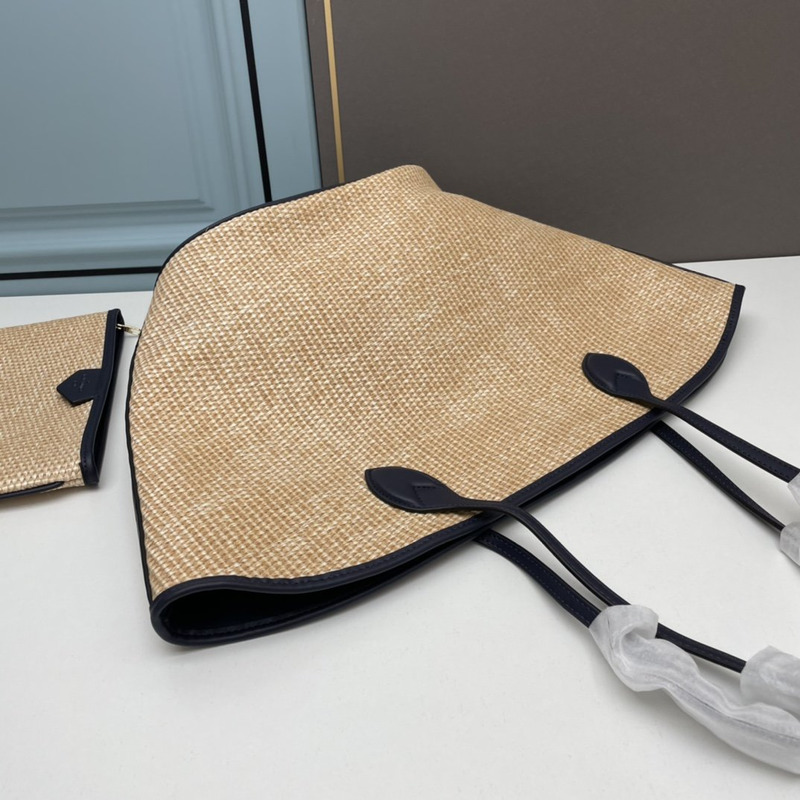 l**is V*t*n dauphine tote bag with black logo