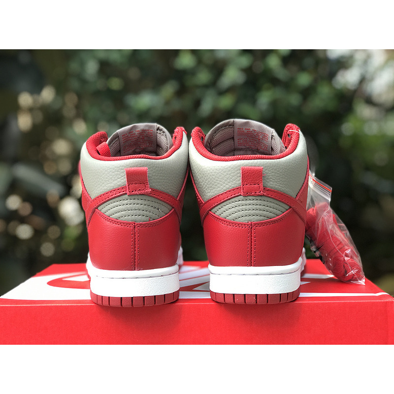 Nike  Dunk High UNLV in Red