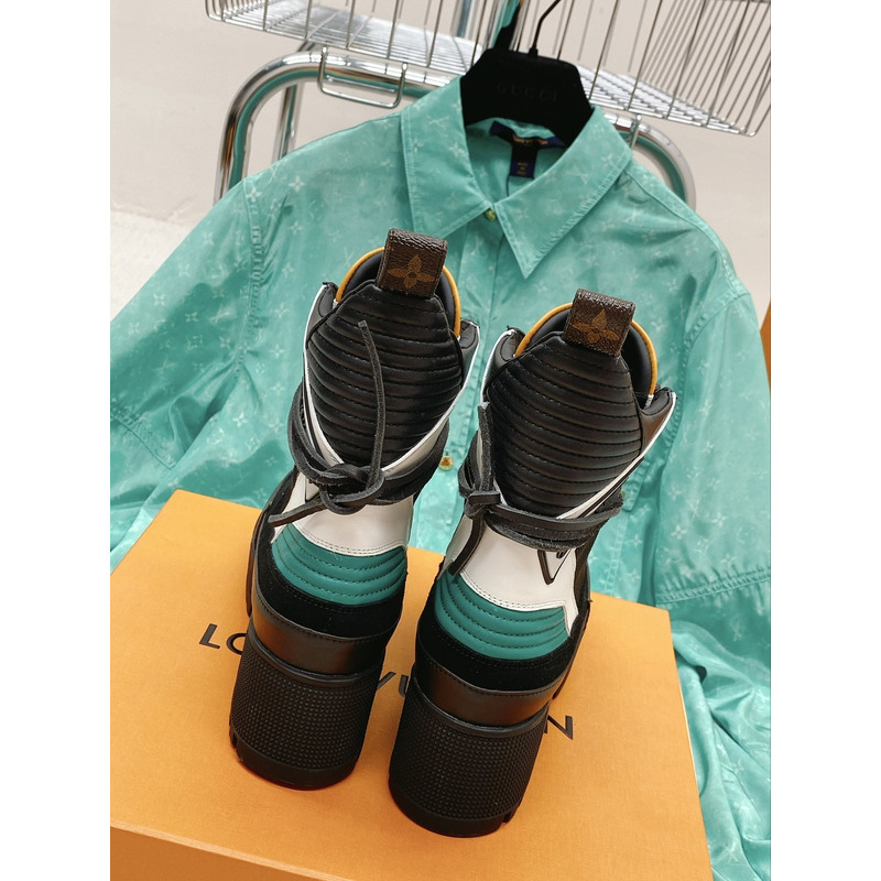 l**is V*t*n laureate platform desert boots