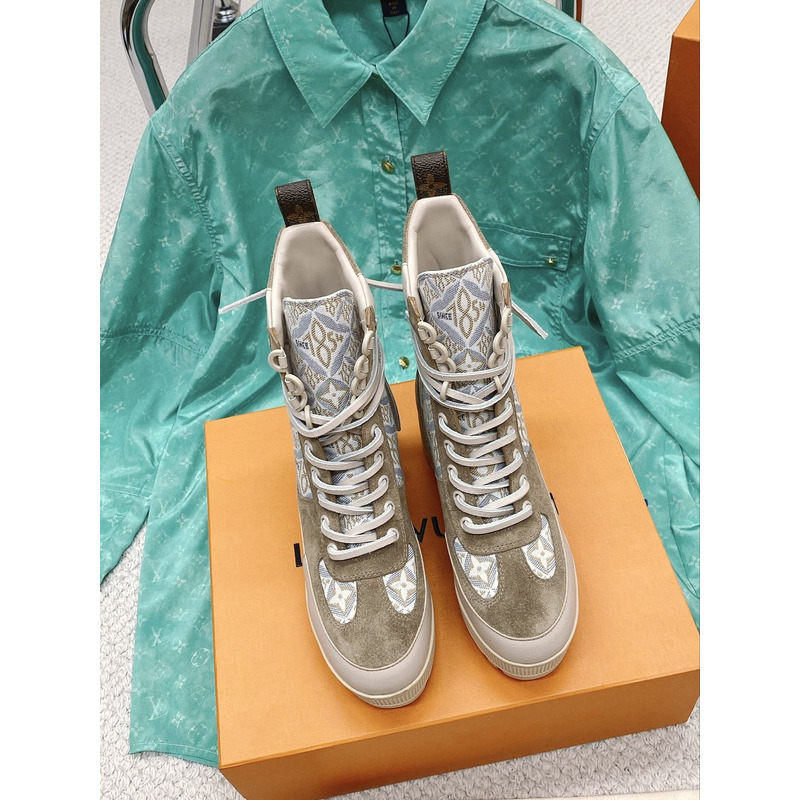 l**is V*t*n laureate platform desert boots monogram beige