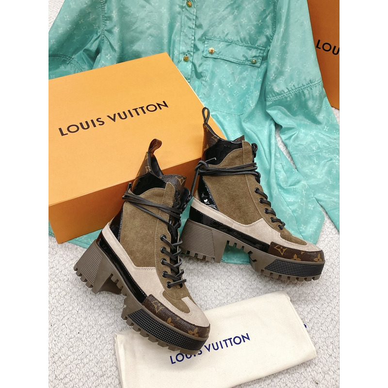 l**is V*t*n laureate platform desert boots beige