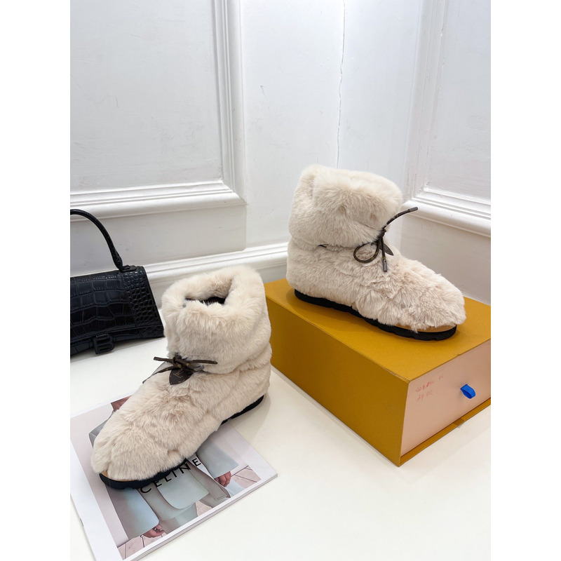 l**is V*t*n pillow comfort flat ankle boots white