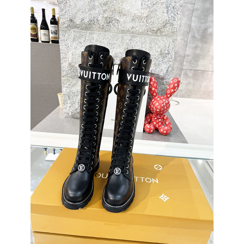 l**is V*t*n circle long boots monogram