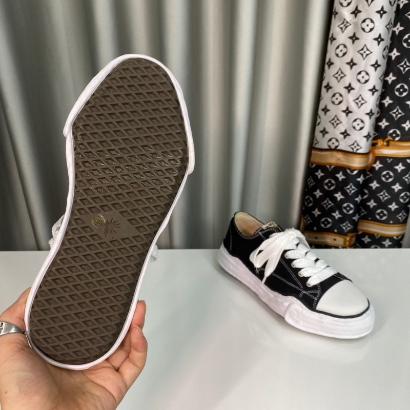 Ma*s*nminarayasuhiro peterson low sneaker black