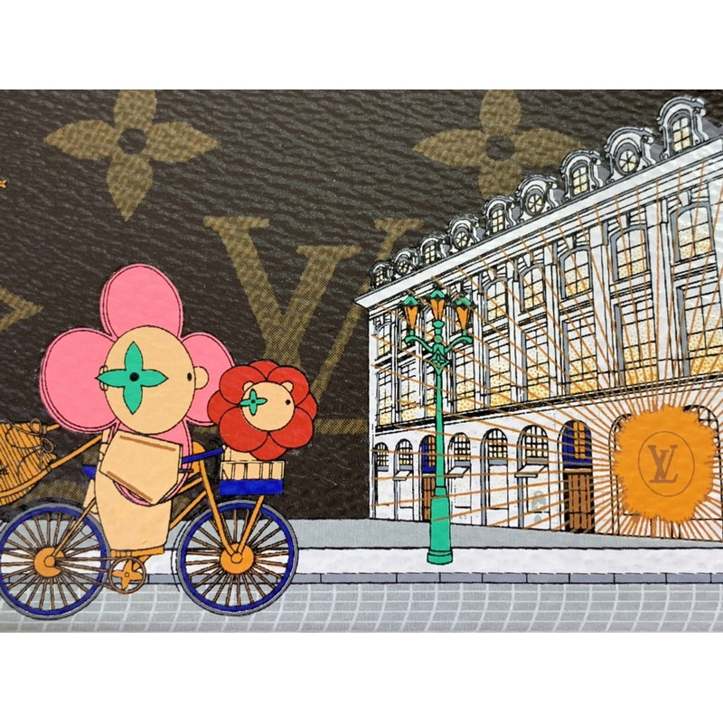 l**is V*t*n m81639 key bag