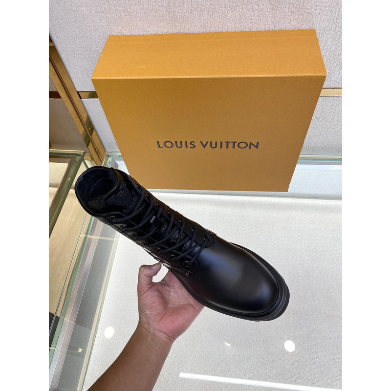 l**is V*t*n ranger black boot