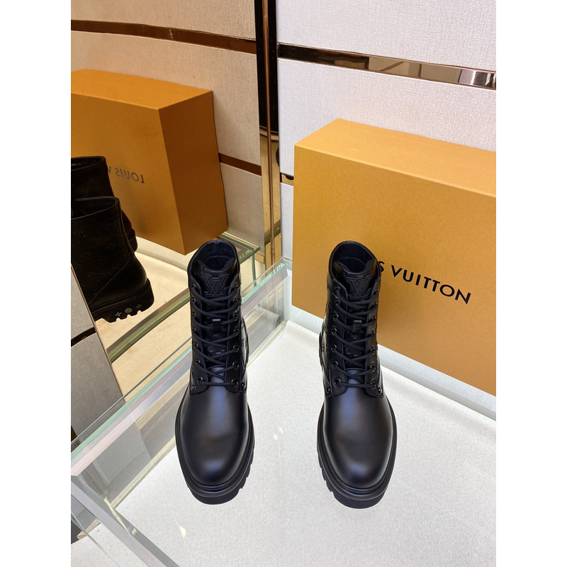 l**is V*t*n ranger black boot