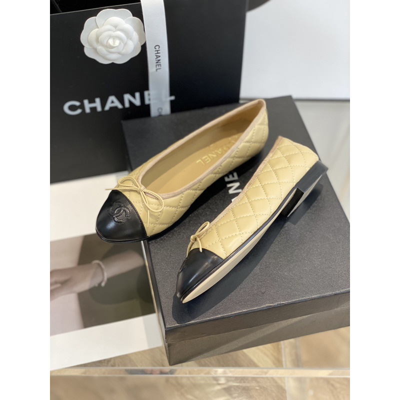 Ch*el calfskin black ivory quilted cap toe flats