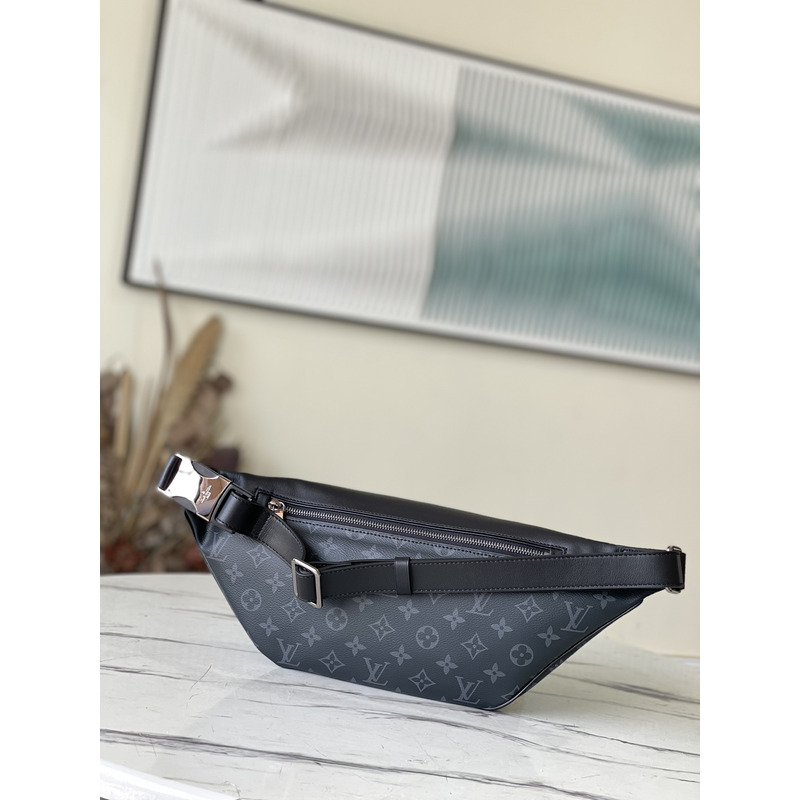 l**is V*t*n discovery bumbag monogram shadow black