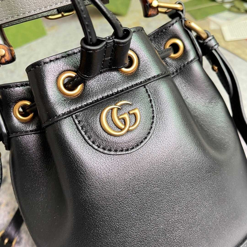 G*u*i diana mini bucket bag black