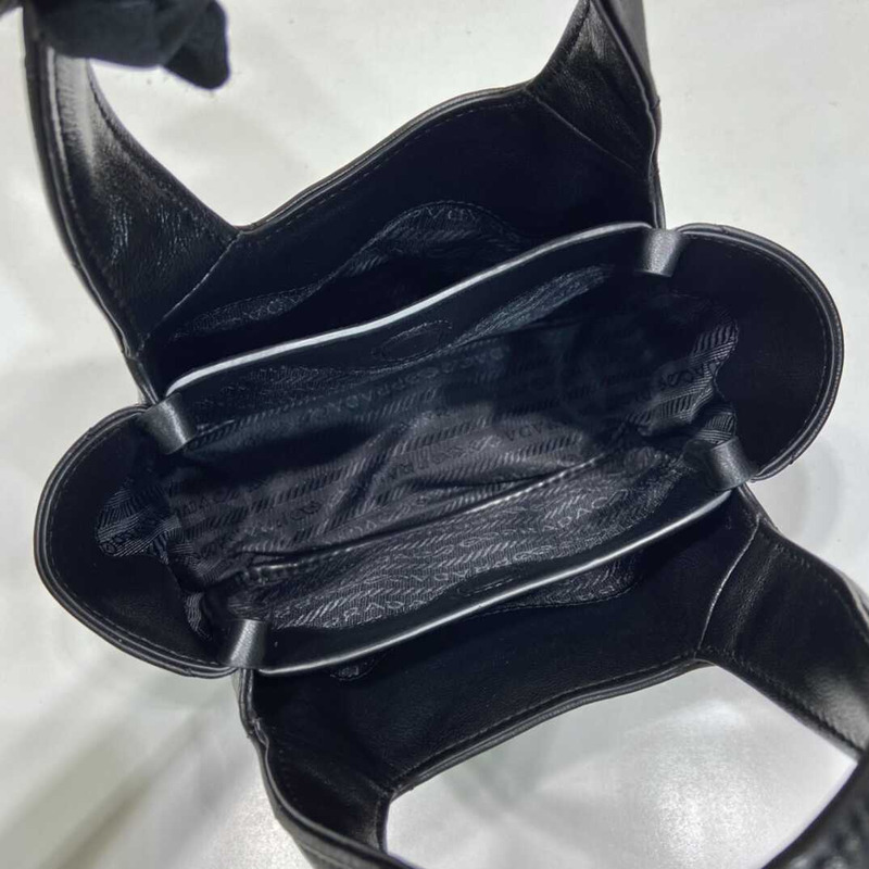 Pra*a small topstitched nappa tote black