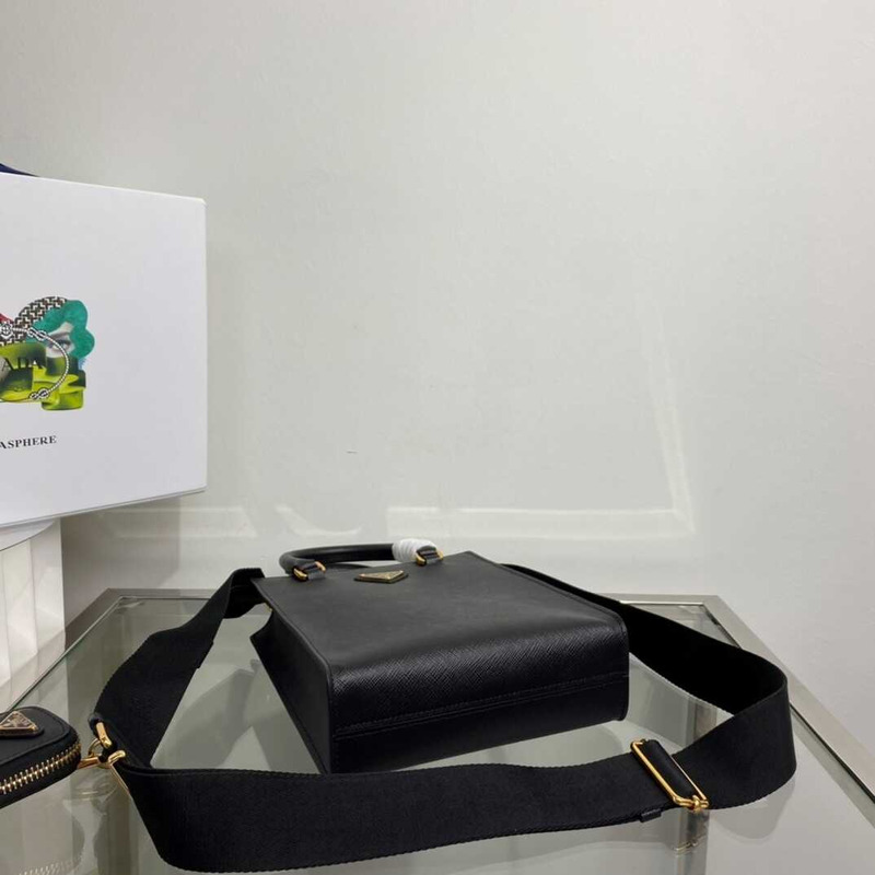 Pra*a bolso shopper con logo triangular black