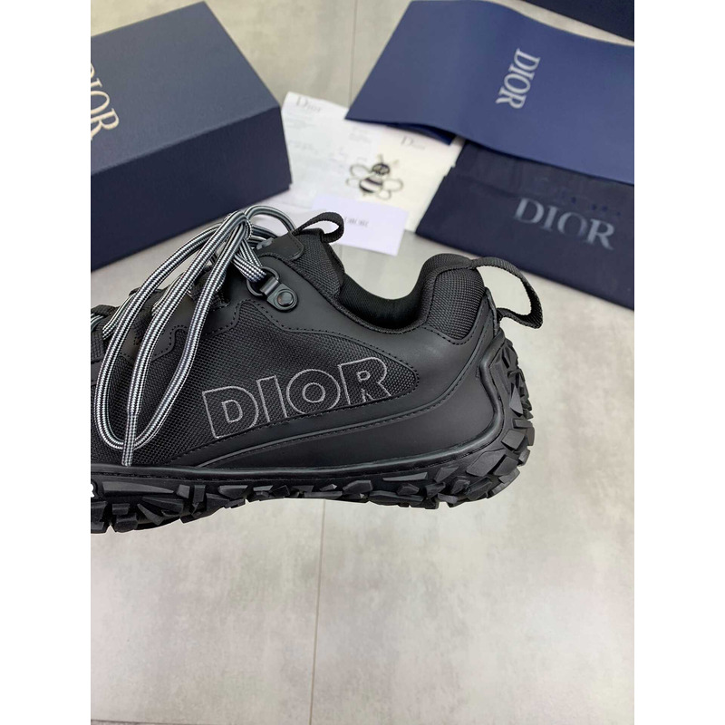 D*or  b28 low top sneakers beige and black oblique black rubber