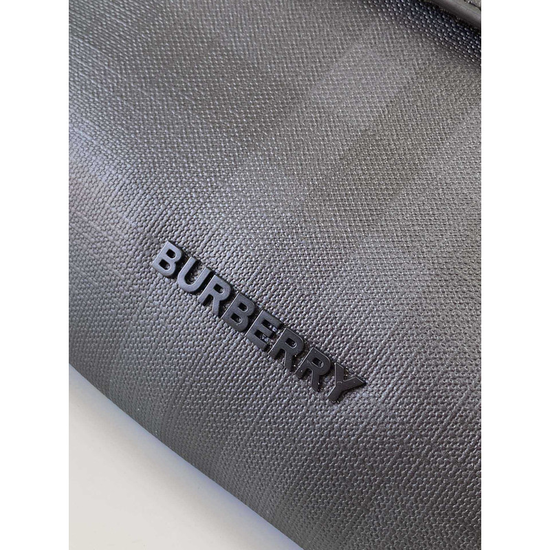 B**rry checked belt bag